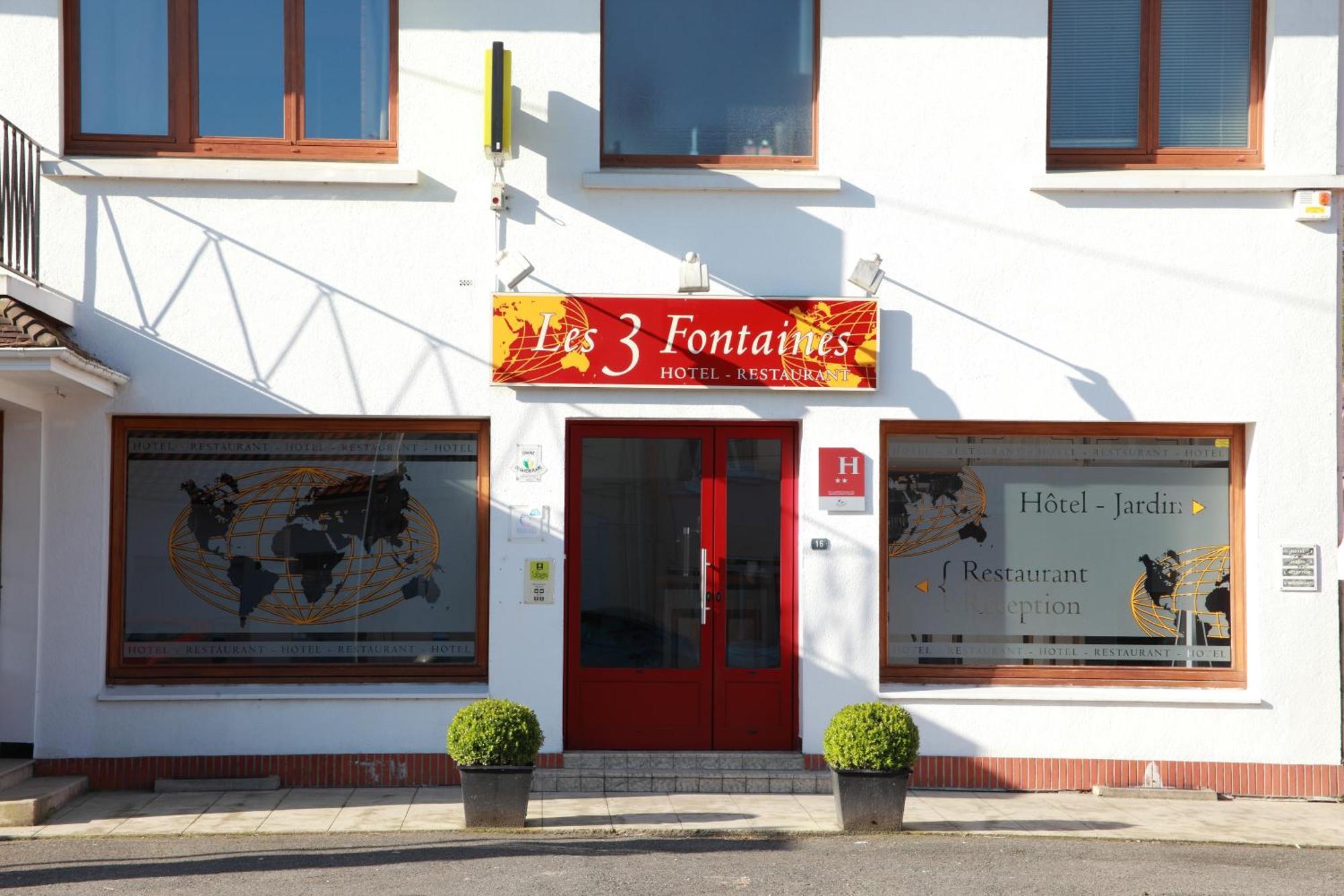 Logis - Hotel & Restaurant Les Trois Fontaines Marconne المظهر الخارجي الصورة