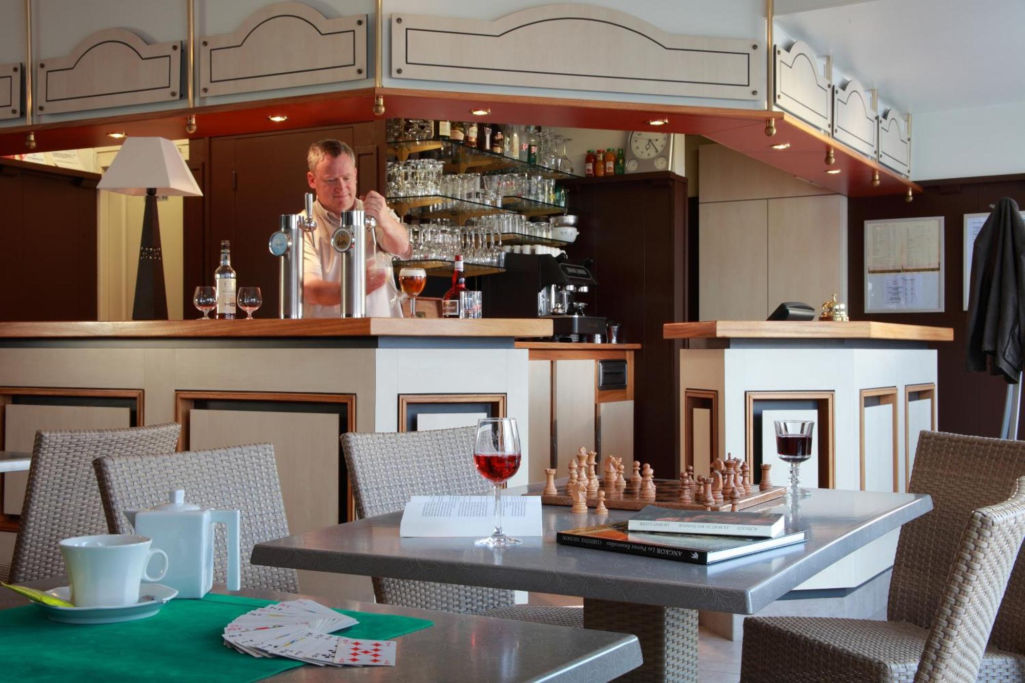 Logis - Hotel & Restaurant Les Trois Fontaines Marconne المظهر الخارجي الصورة