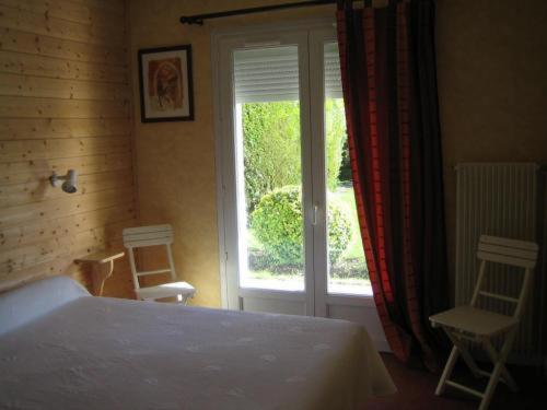 Logis - Hotel & Restaurant Les Trois Fontaines Marconne المظهر الخارجي الصورة